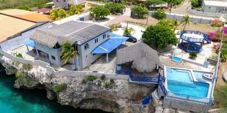 Las Olas Beach House Hotel Sabana Westpunt Екстериор снимка