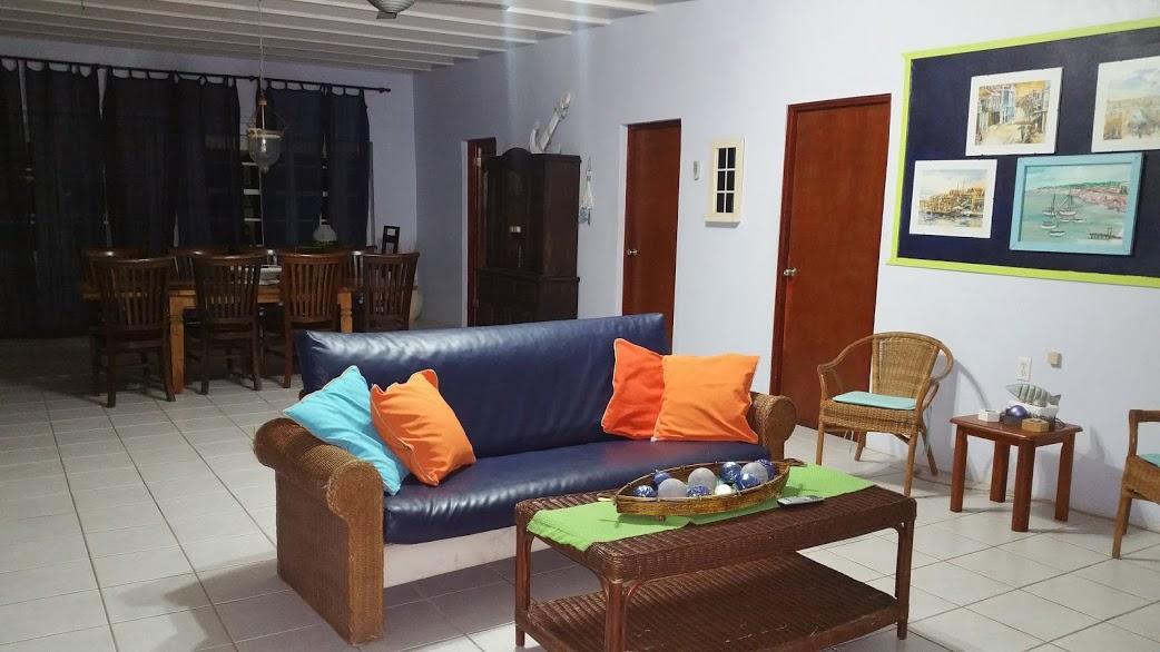 Las Olas Beach House Hotel Sabana Westpunt Екстериор снимка
